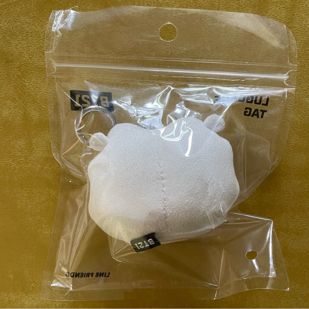 BT21 RJ Luggage Tag - Picture 2 of 2